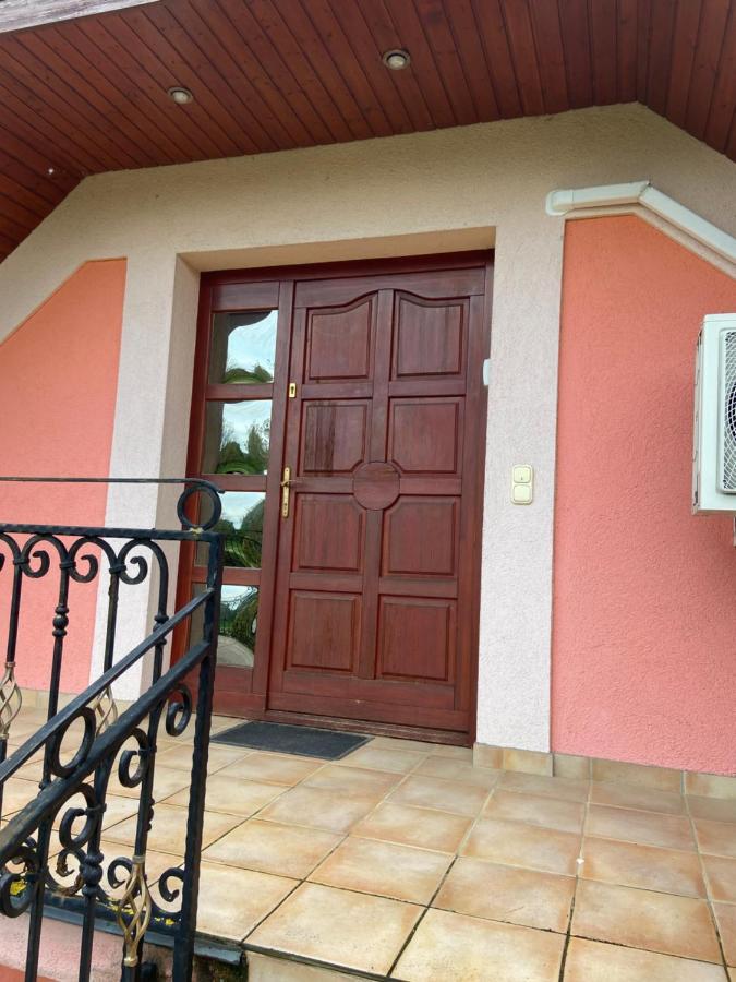 Apartment Roman Villa Hévíz 外观 照片